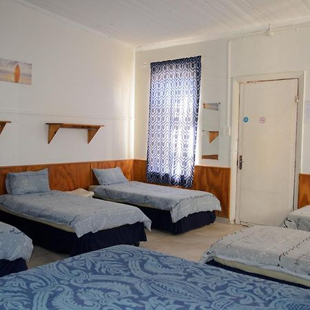 Element Riders Place Backpackers Lüderitz Exteriör bild