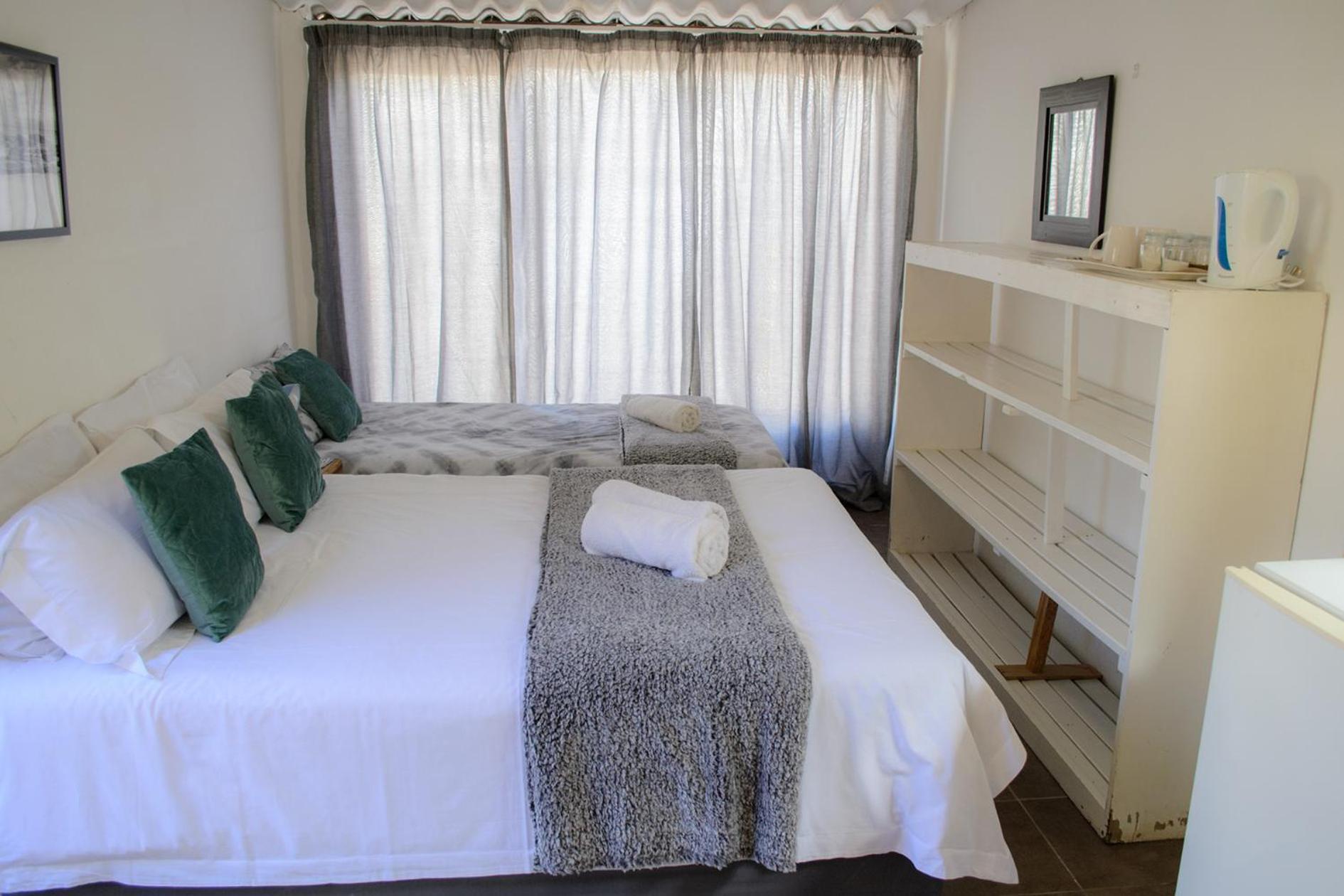 Element Riders Place Backpackers Lüderitz Exteriör bild